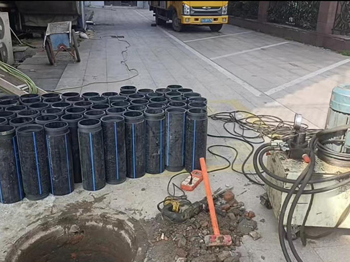 闻喜PE置换管厂家 DN315置换管 非开挖管短管置换